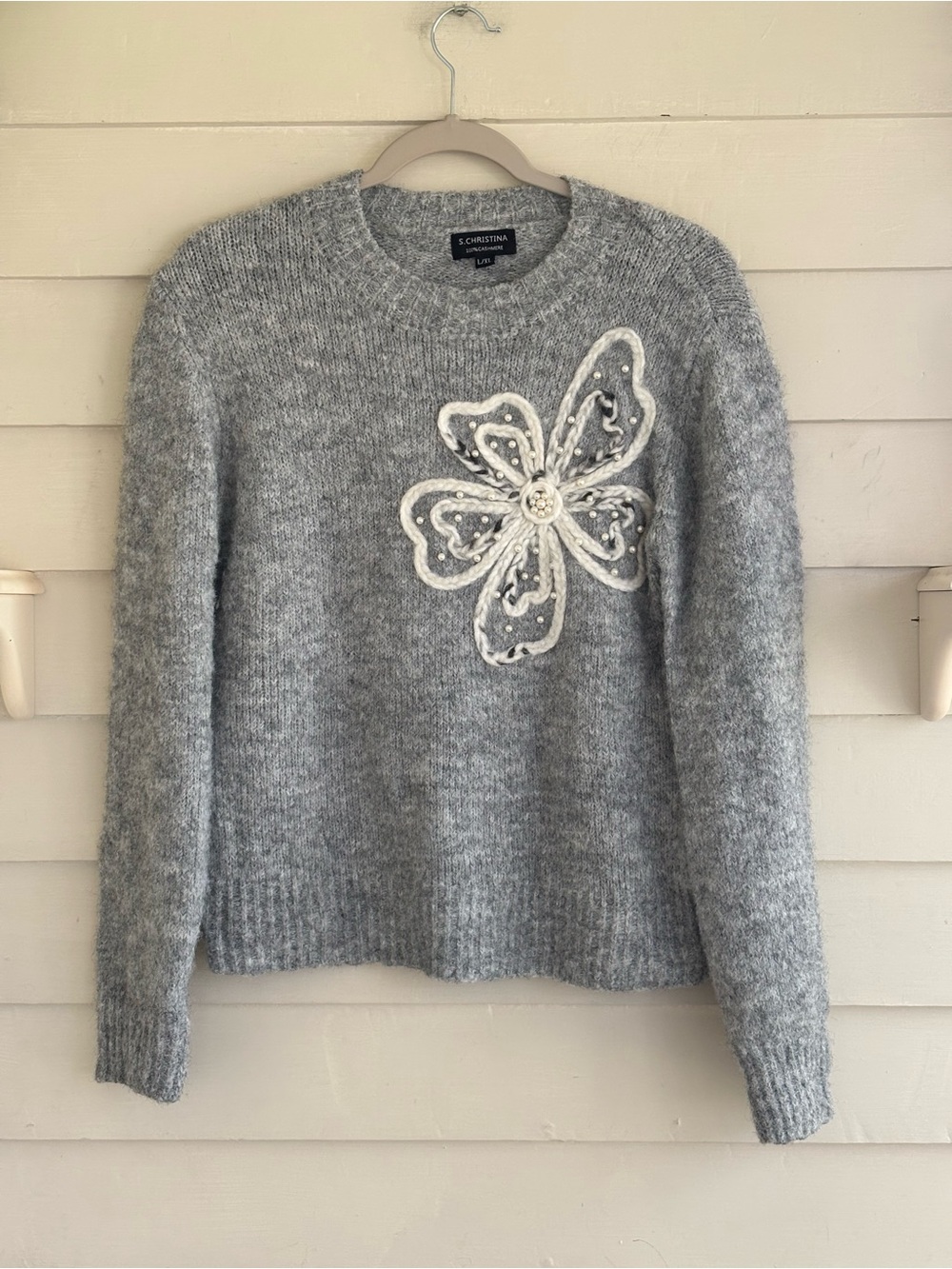 S. Christina Cashmere Gray Crewneck Sweater with Beaded Floral Applique L/XL